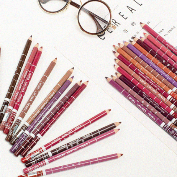 Davis wood lip liner pencil