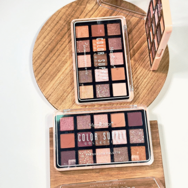 Merry color eyeshadow palette