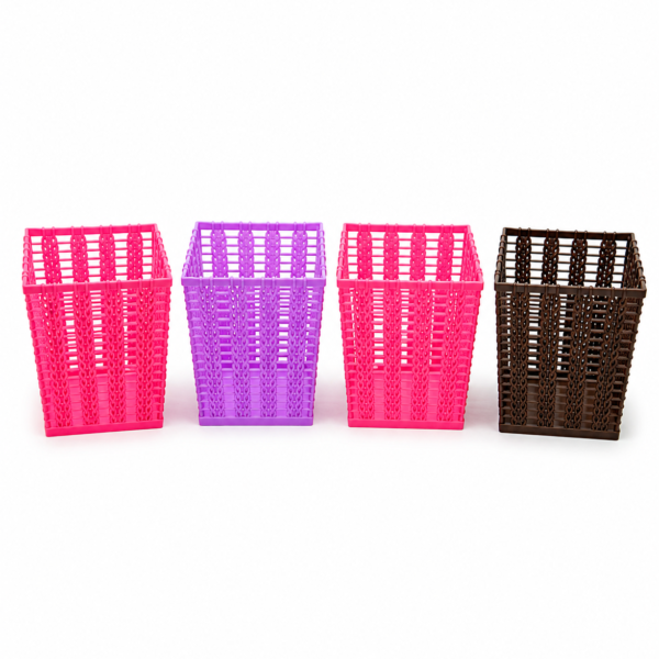 Plastic square brush cup