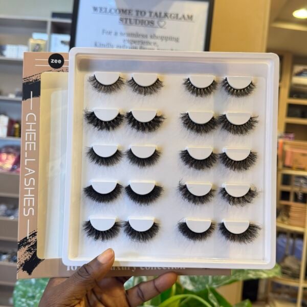 Chee-Lashes 10 pairs lash set in Zee