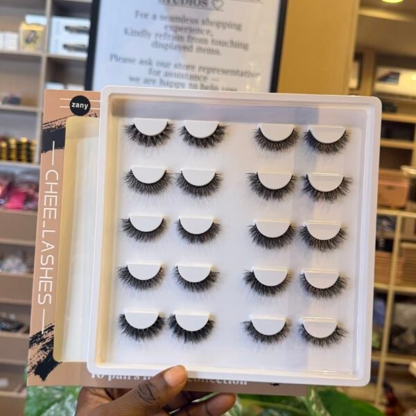 Chee-Lashes 10 pairs lash set in Zany