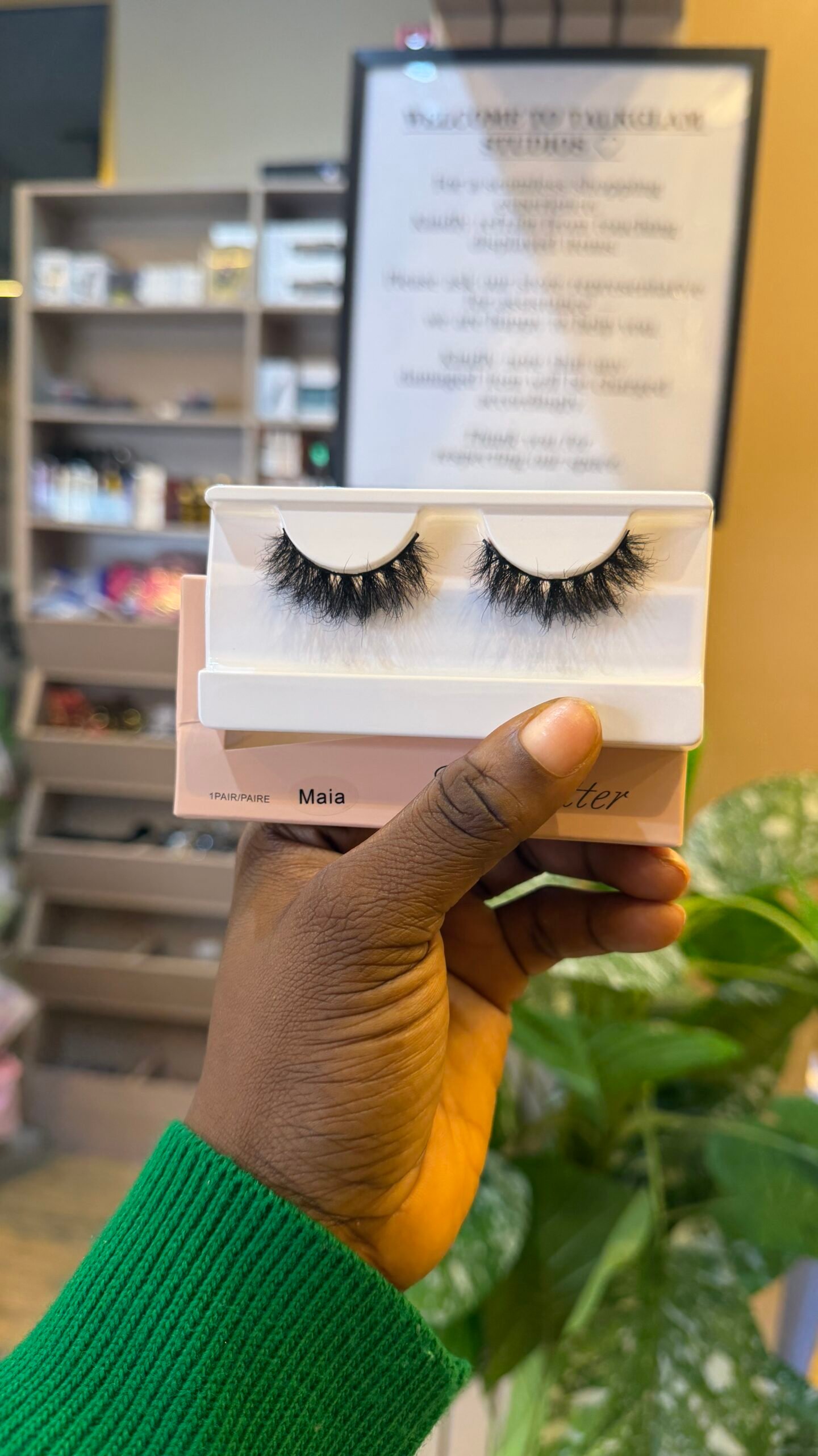 IMG_9237 Chee lashes trendsetter luxury Single Lash in Maia - Image 1