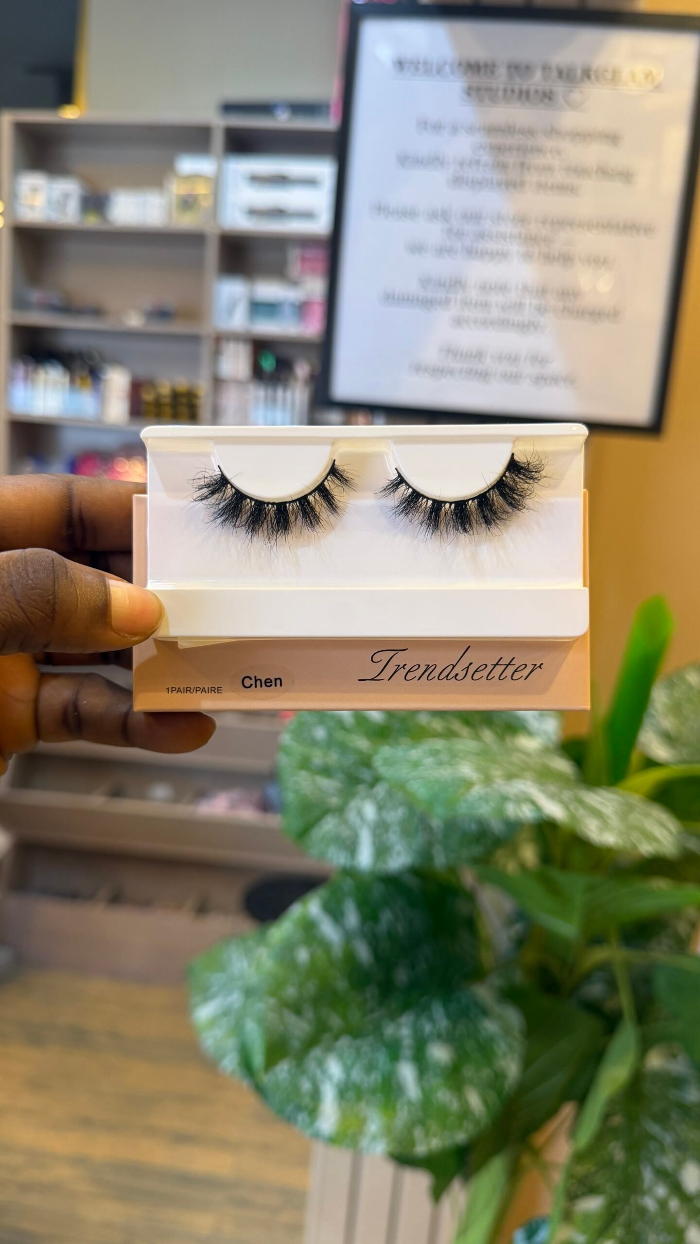 IMG_9238 Chee lashes trendsetter luxury Single Lash in Chen - Image 1