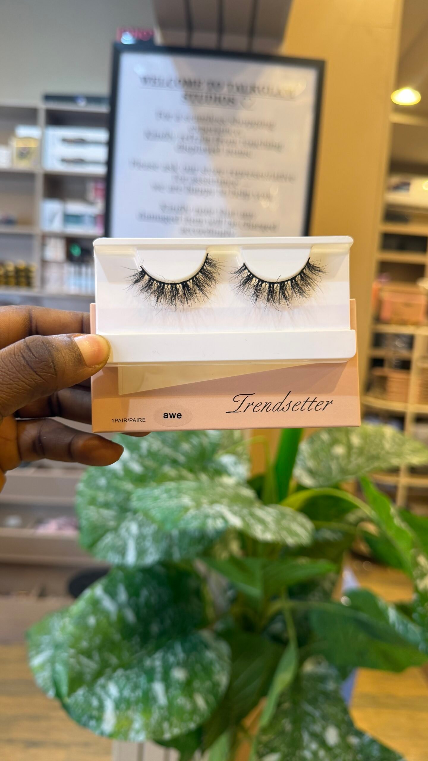 IMG_9242 Chee lashes trendsetter luxury Single Lash in Awe - Image 1