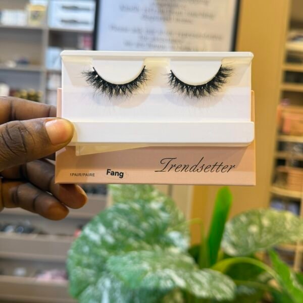 Chee lashes trendsetter luxury Single Lash in Fang