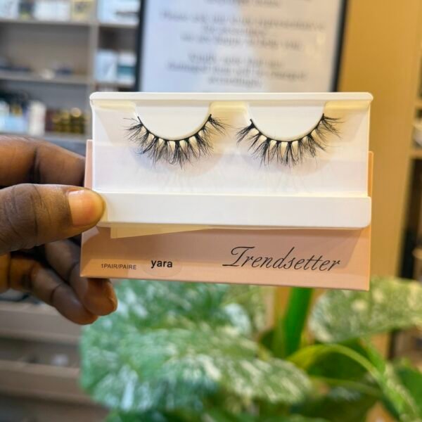 Chee lashes trendsetter luxury Single Lash in Yara