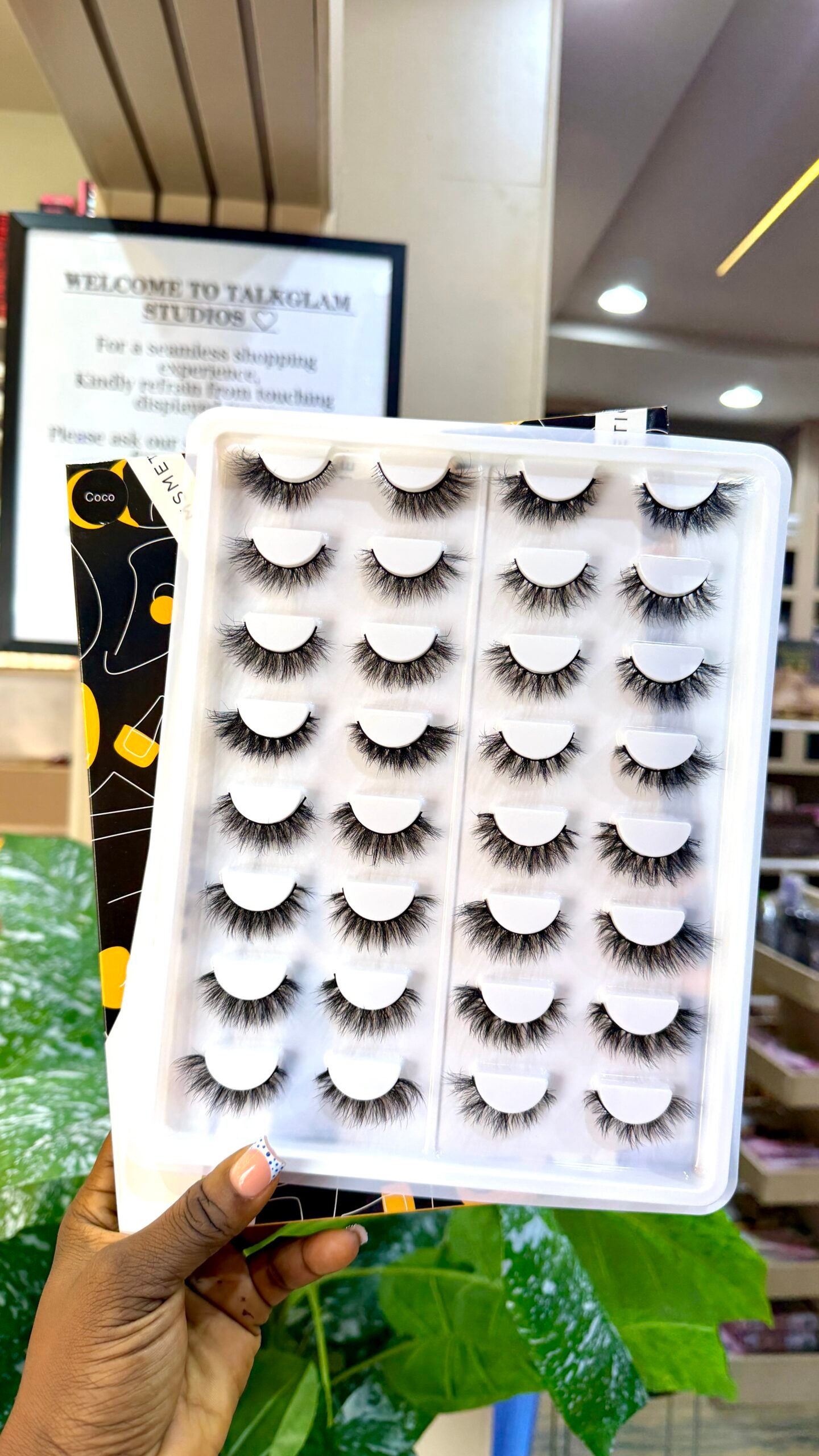 IMG_9342 Msmetics lash tray in Coco - Image 1