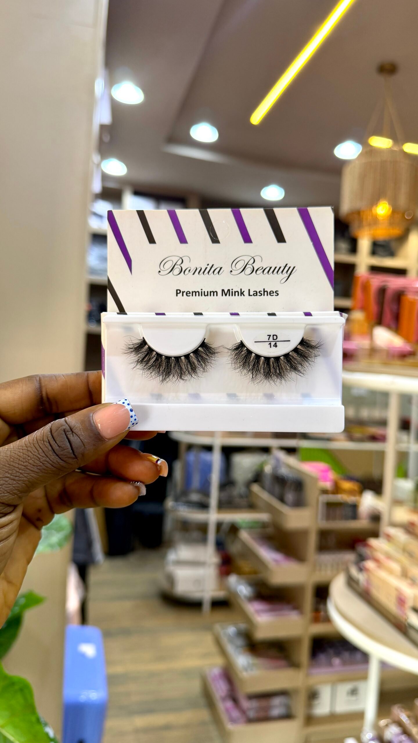 IMG_9355 Bonita Beauty Single mink lash in 7D /14 - Image 1